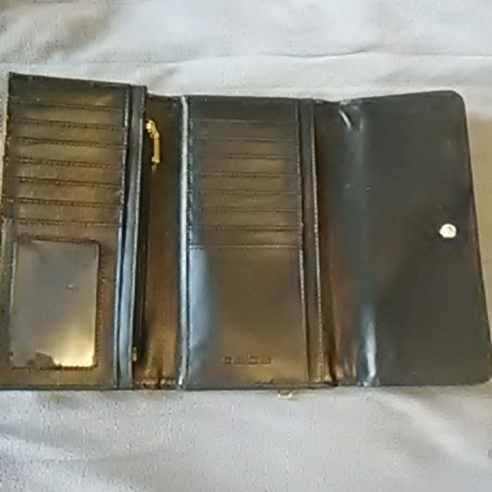 Wallet - Picture 2 of 4